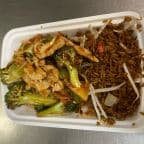 Best C19. Chicken with Garlic Sauce in Pawtucket, RI